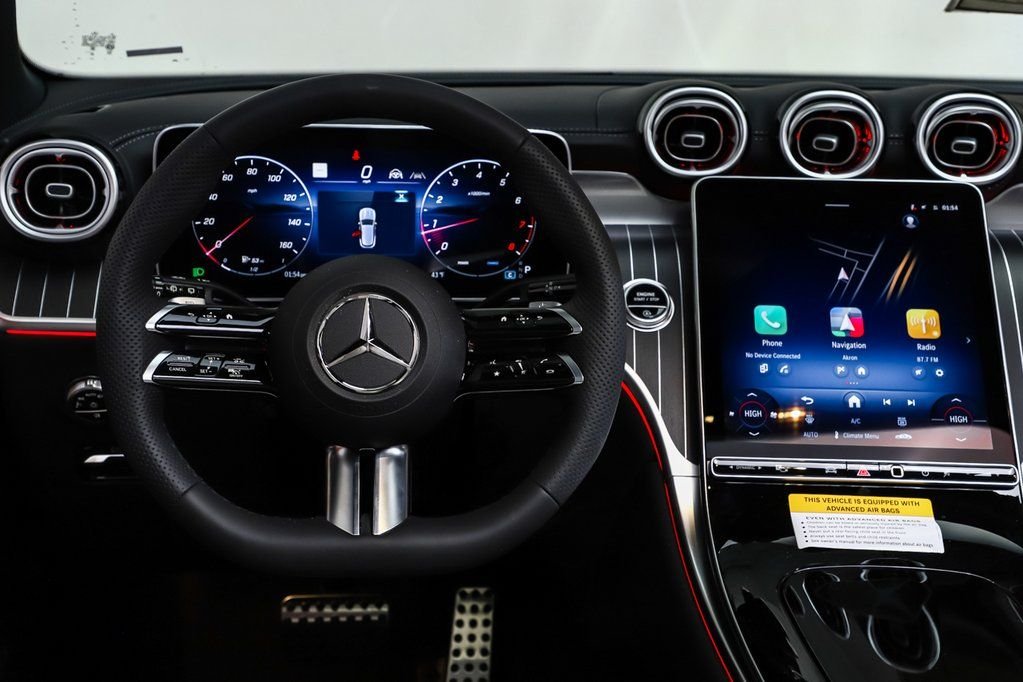 New 2026 MANUFAKTUR Patagonia Red Metallic Mercedes-Benz GLC 300 image 14