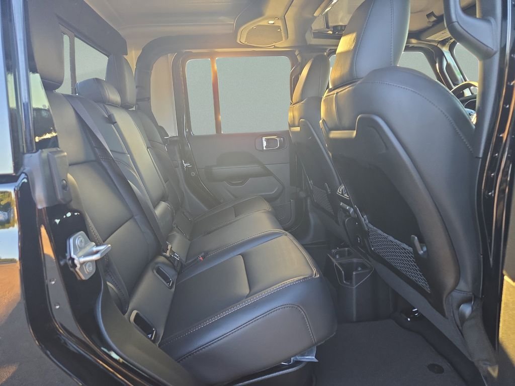 New 2025 Black Jeep Sport S image 18