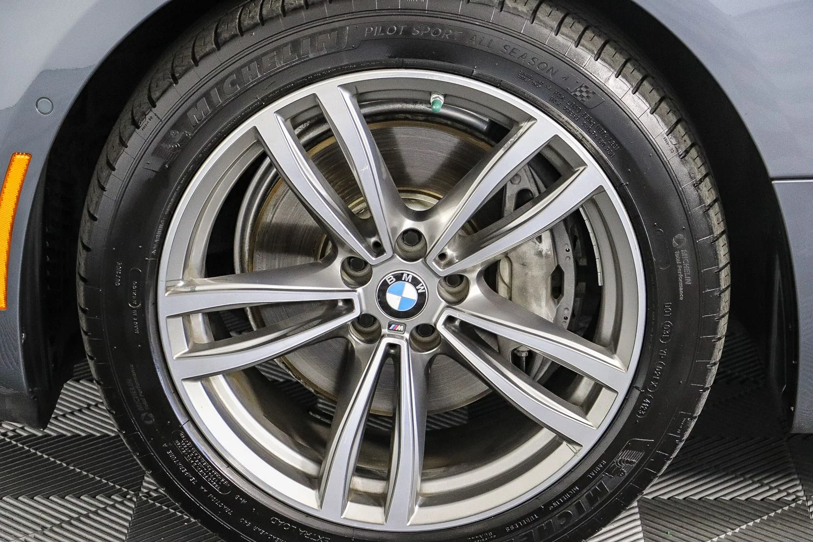 Used 2018 Blue BMW 640 Gran Turismo i xDrive image 11