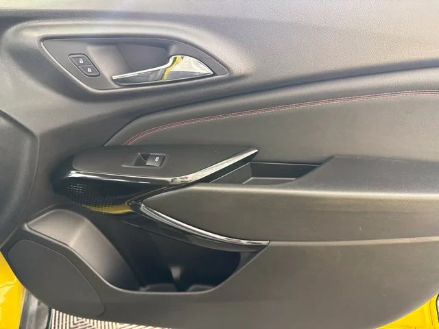 Used 2025 Yellow Chevrolet 2RS image 29