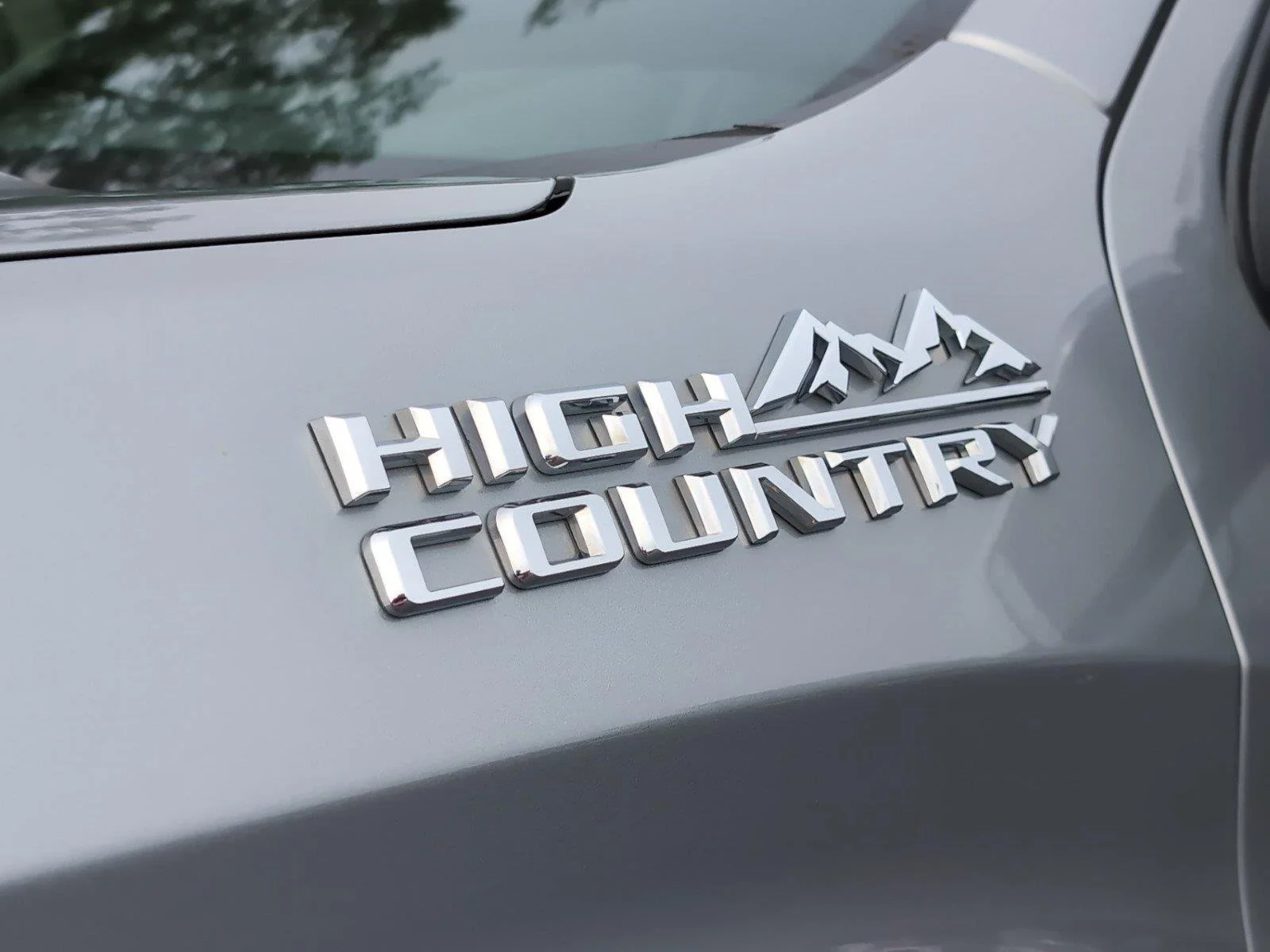 Used 2023 Sterling Gray Metallic Chevrolet High Country image 35