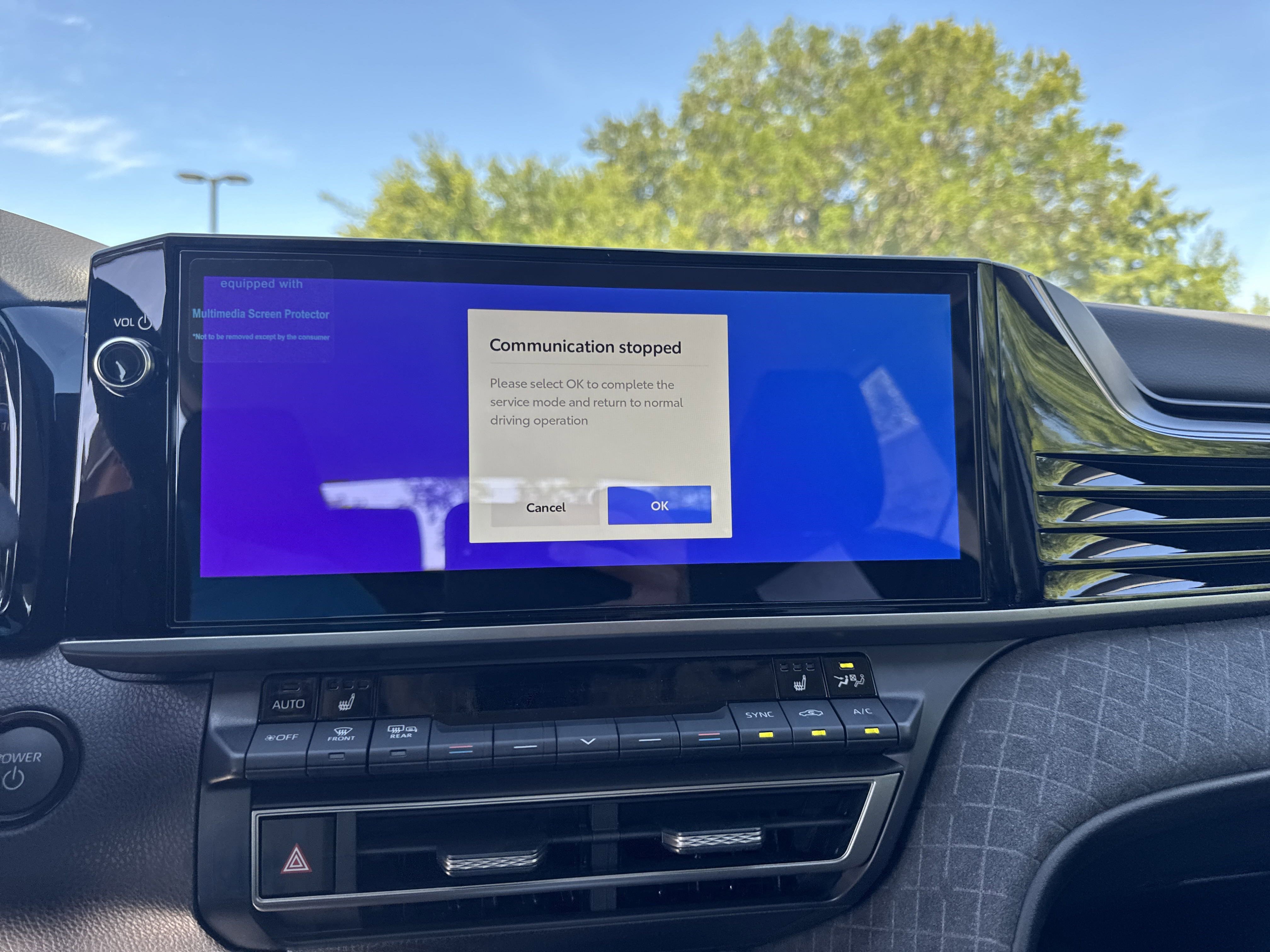 Used 2025  Toyota  image 19