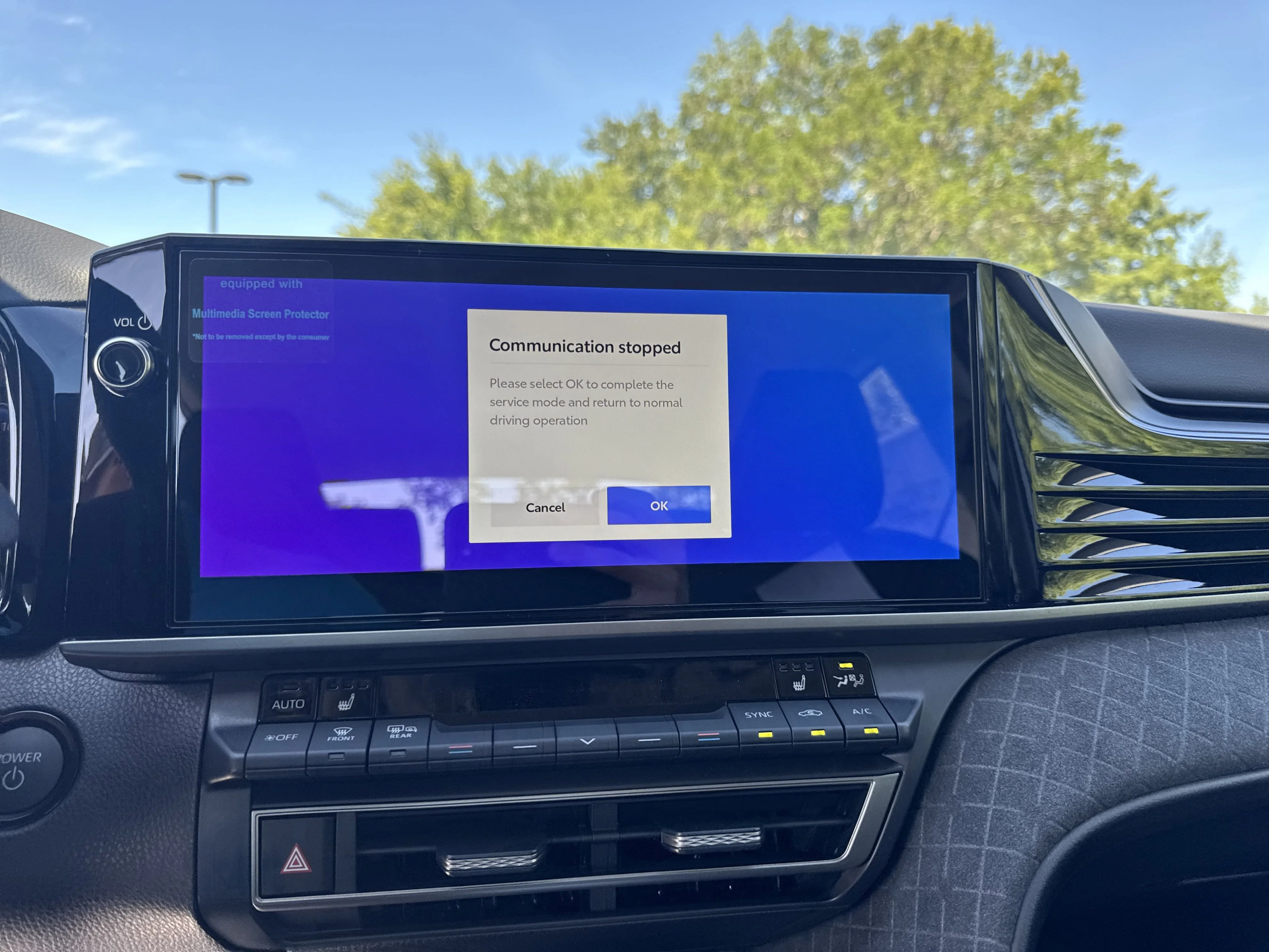 Used 2025  Toyota  image 19