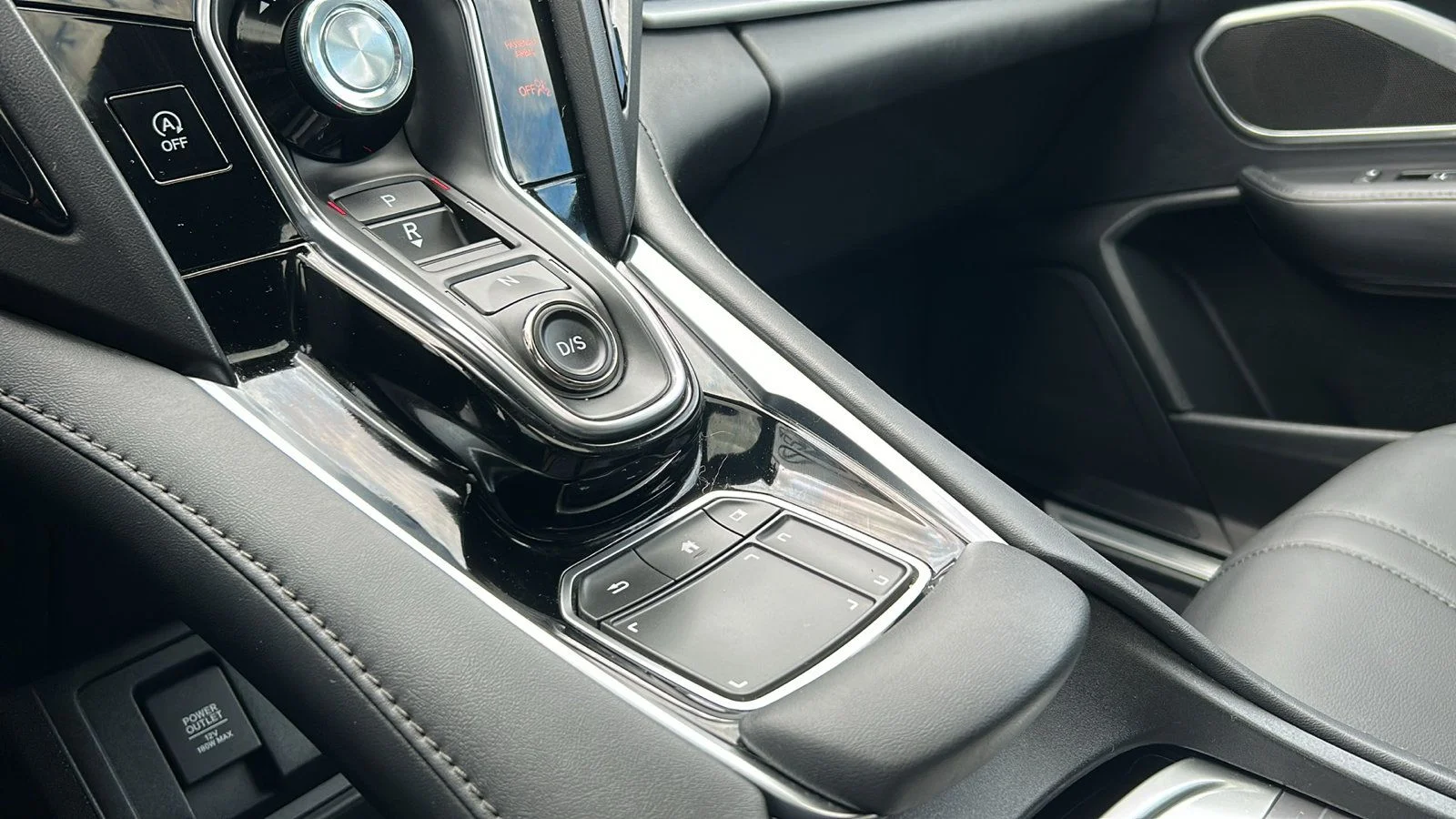 Used 2023 Liquid Carbon Metallic Acura SH-AWD image 19