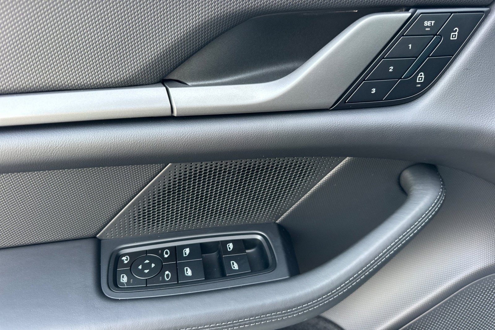 New 2026 Slate Grey Neo Porsche 4S image 12
