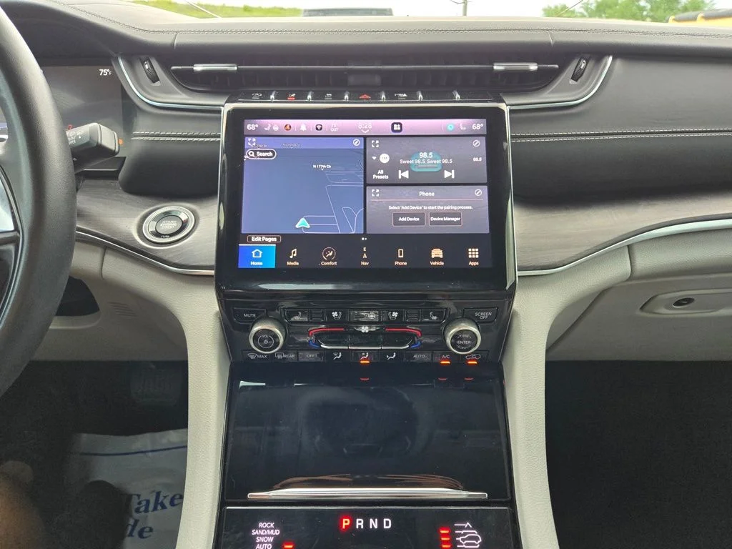 Used 2022 Gray Jeep Overland image 23