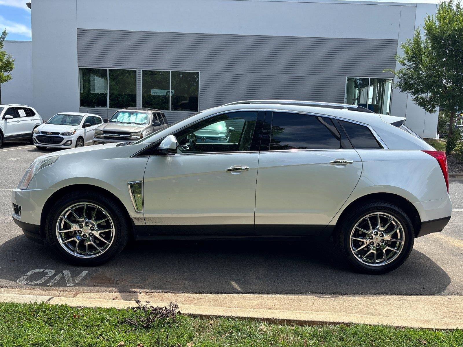Used 2013 Platinum Ice Tricoat Cadillac Performance Collection image 2
