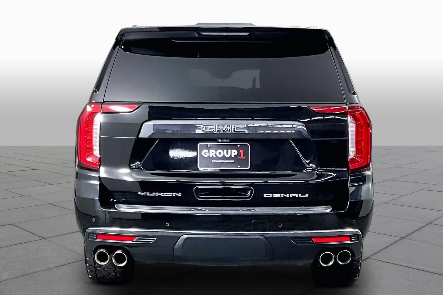 Used 2023 Onyx Black GMC Denali Ultimate image 5