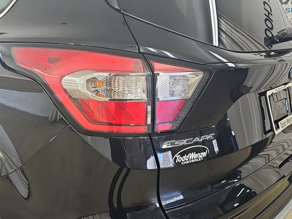 Used 2018 Black Ford SE image 38