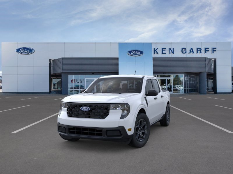 New 2026 Oxford White Ford XLT image 2