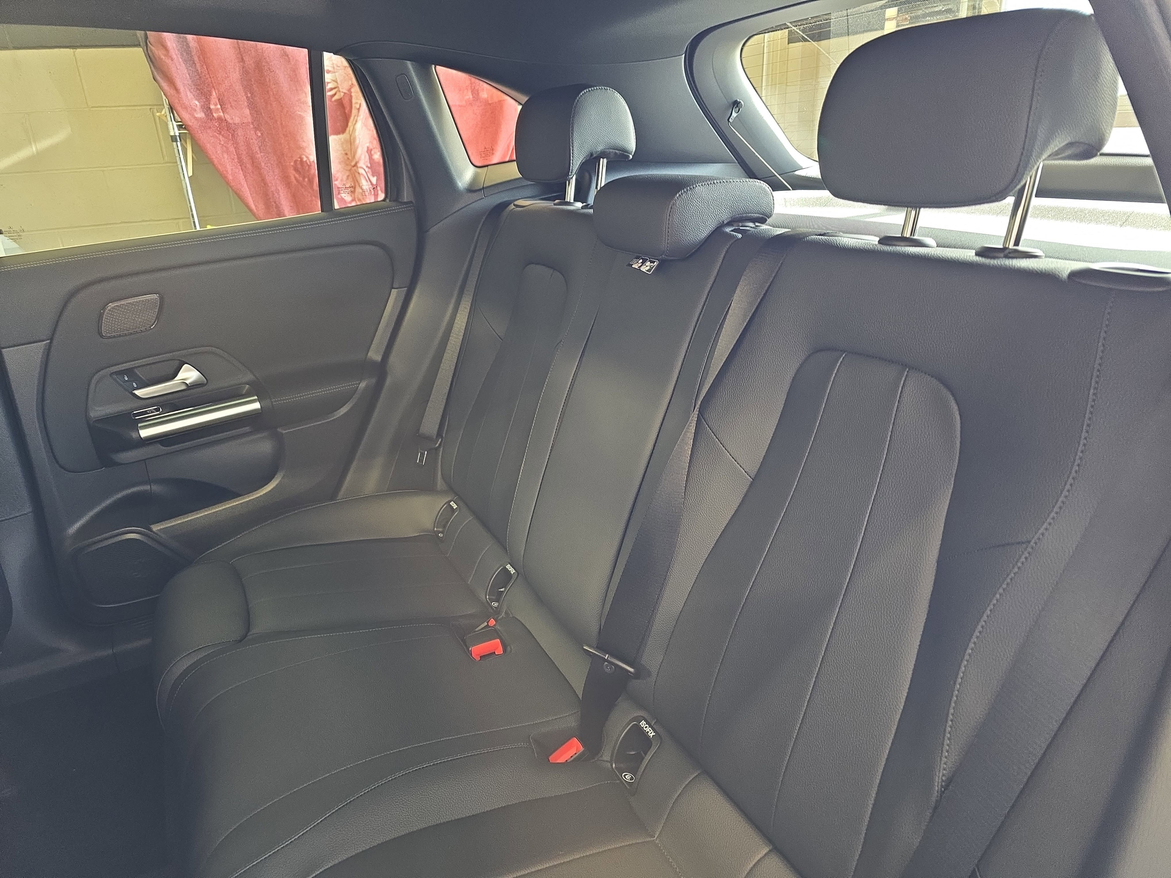 New 2026 Mountain Grey Metallic Mercedes-Benz GLA250 image 15