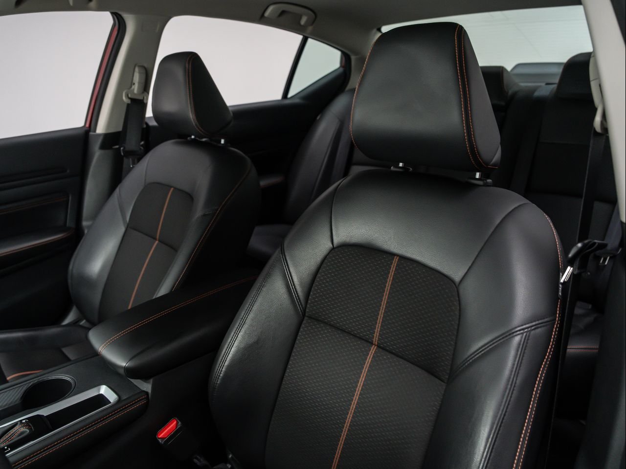 2022 Nissan Altima SR - Photo 17