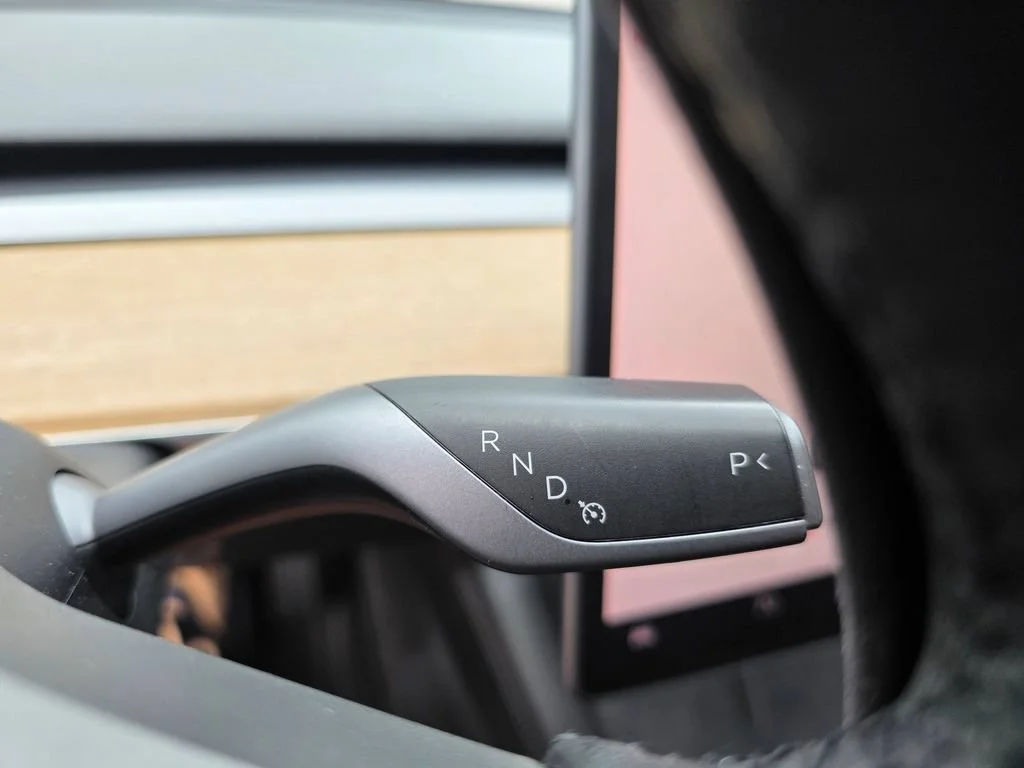 Used 2022  Tesla Long Range image 21