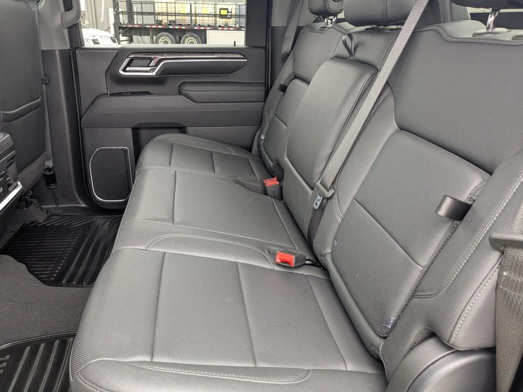 Used 2025 Gray Chevrolet LTZ image 15