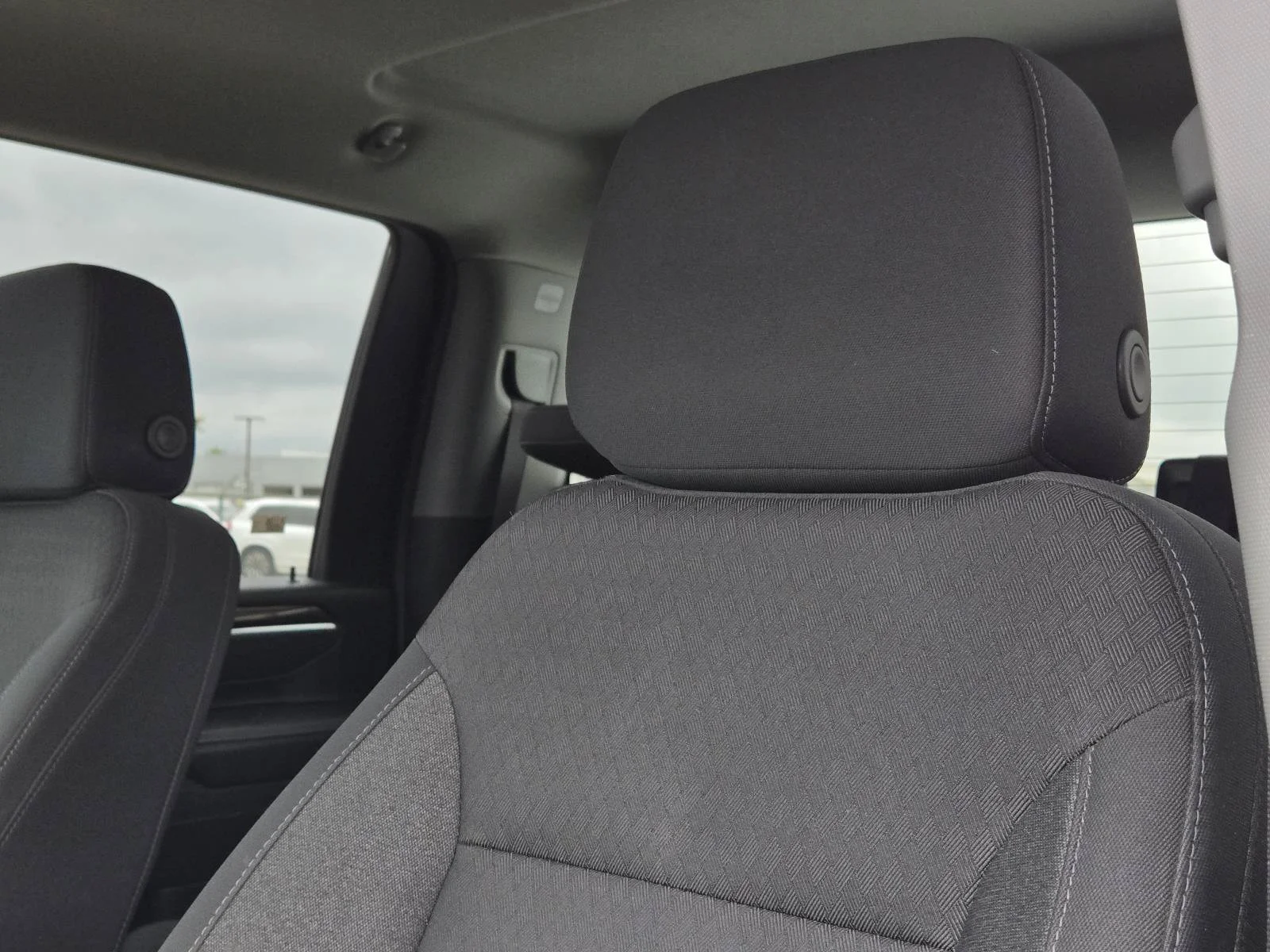 Used 2025 Summit White Chevrolet LT image 18