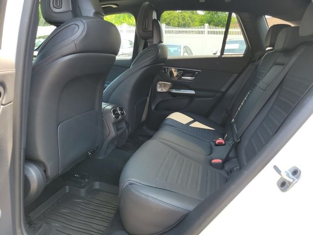 Certified Used 2023  Mercedes-Benz GLC 300 image 17