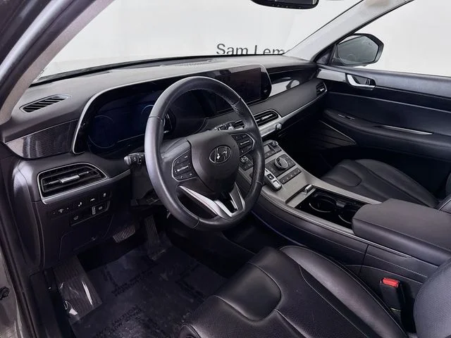 Used 2021 Green Hyundai Limited image 10