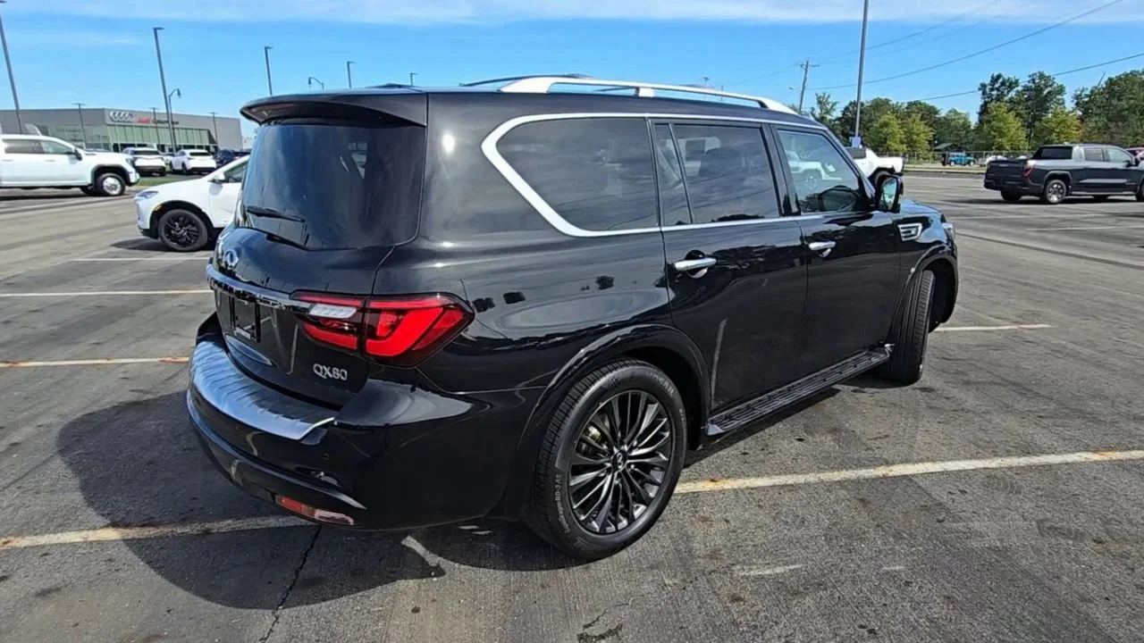 Used 2022 Black INFINITI PREMIUM SELECT AWD image 9