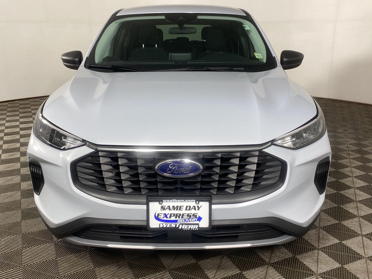 Used 2025 Space Silver Ford Active image 25