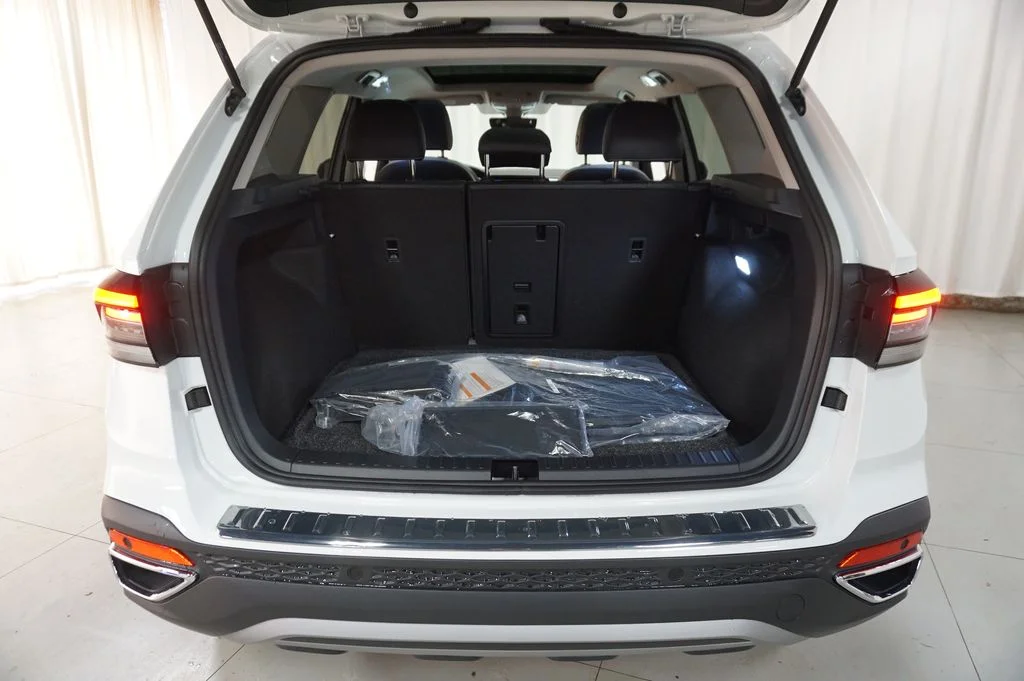 New 2026 Pure White Volkswagen 1.5T SE image 24