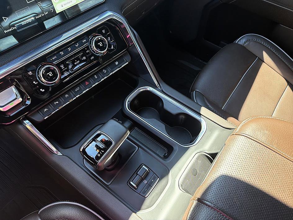 Used 2023 Onyx Black GMC Denali image 18
