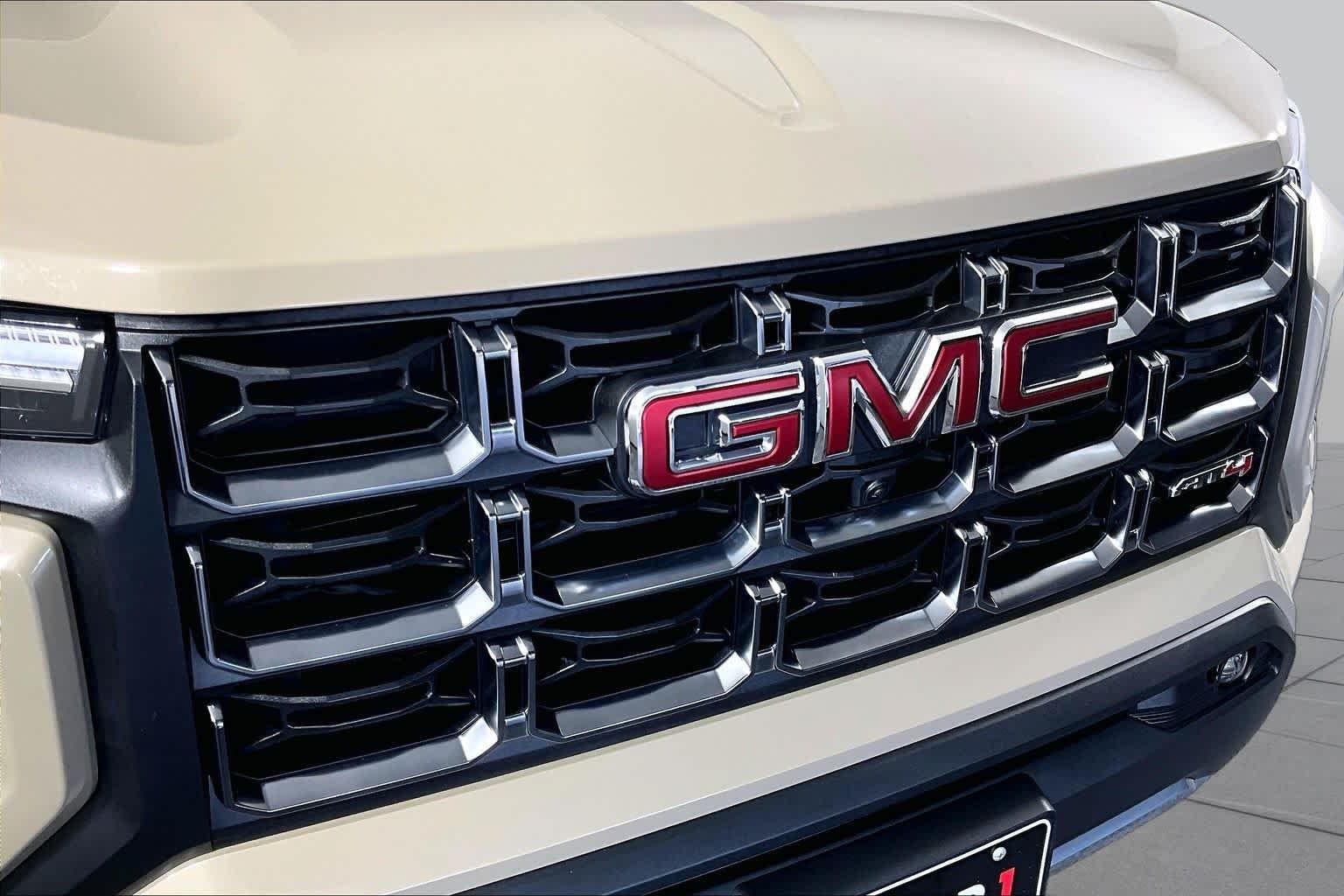 2024 GMC Canyon AT4 - Photo 25