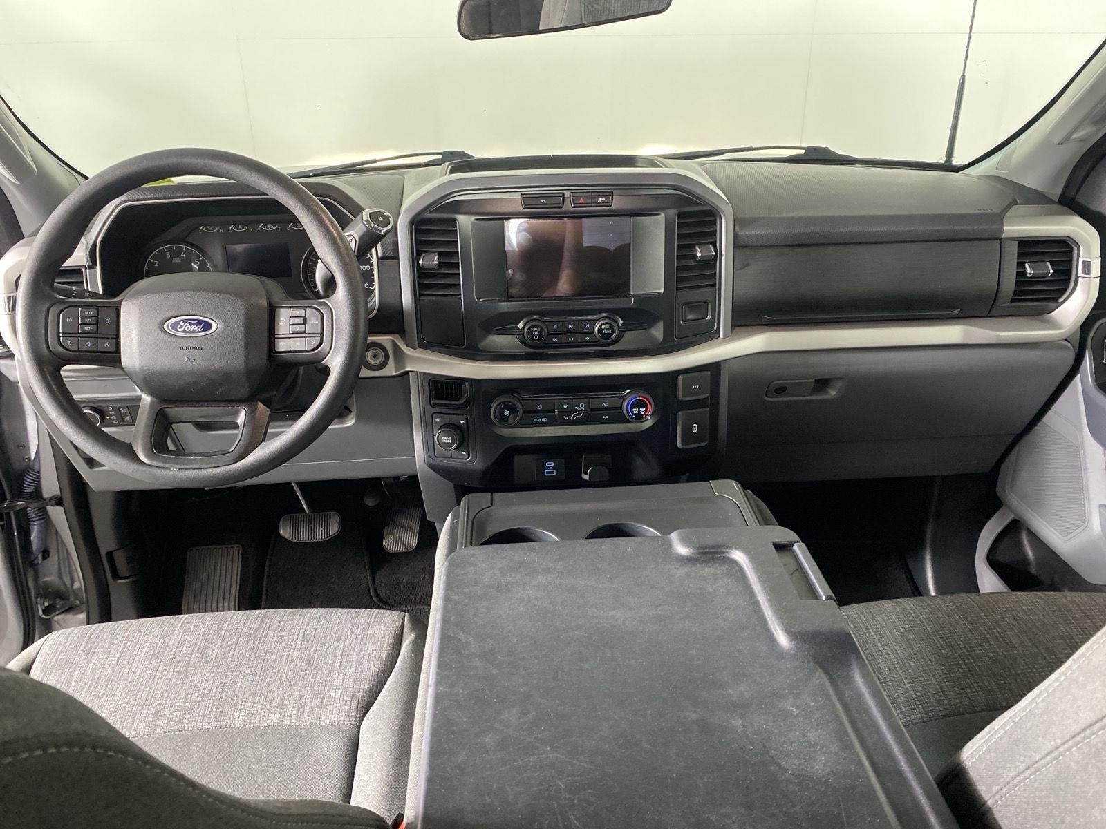 Used 2022 Iconic Silver Ford XLT image 2