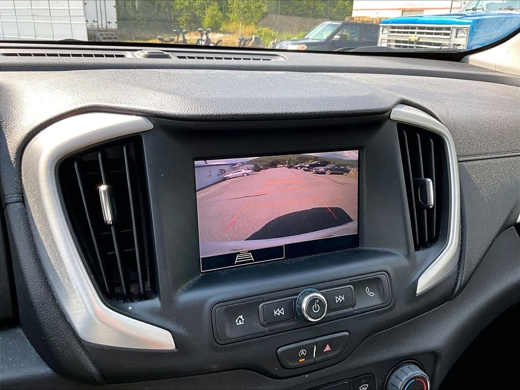 Used 2024 Summit White GMC SLE image 19