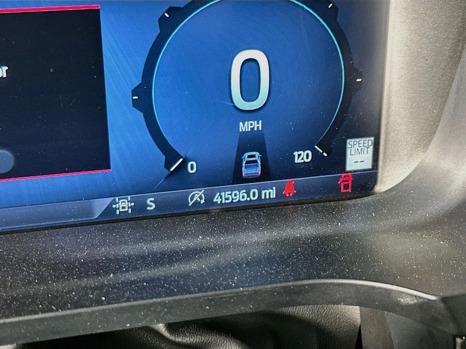 Used 2024 Carbonized Gray Metallic Ford Tremor image 13