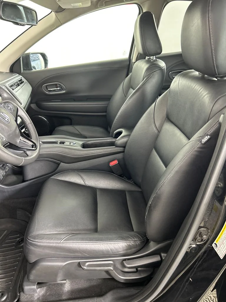 Used 2018 Black Honda EX-L image 11