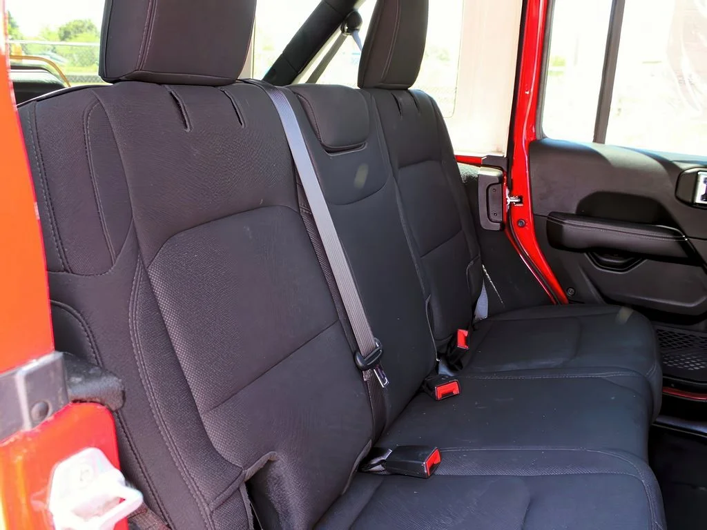 2023 Jeep Wrangler 4-Door Sahara - Photo 27