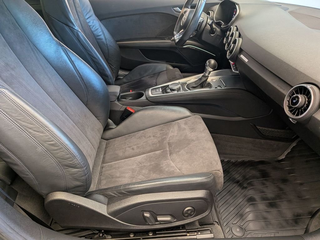 Used 2016 Gray Audi 2.0T image 31