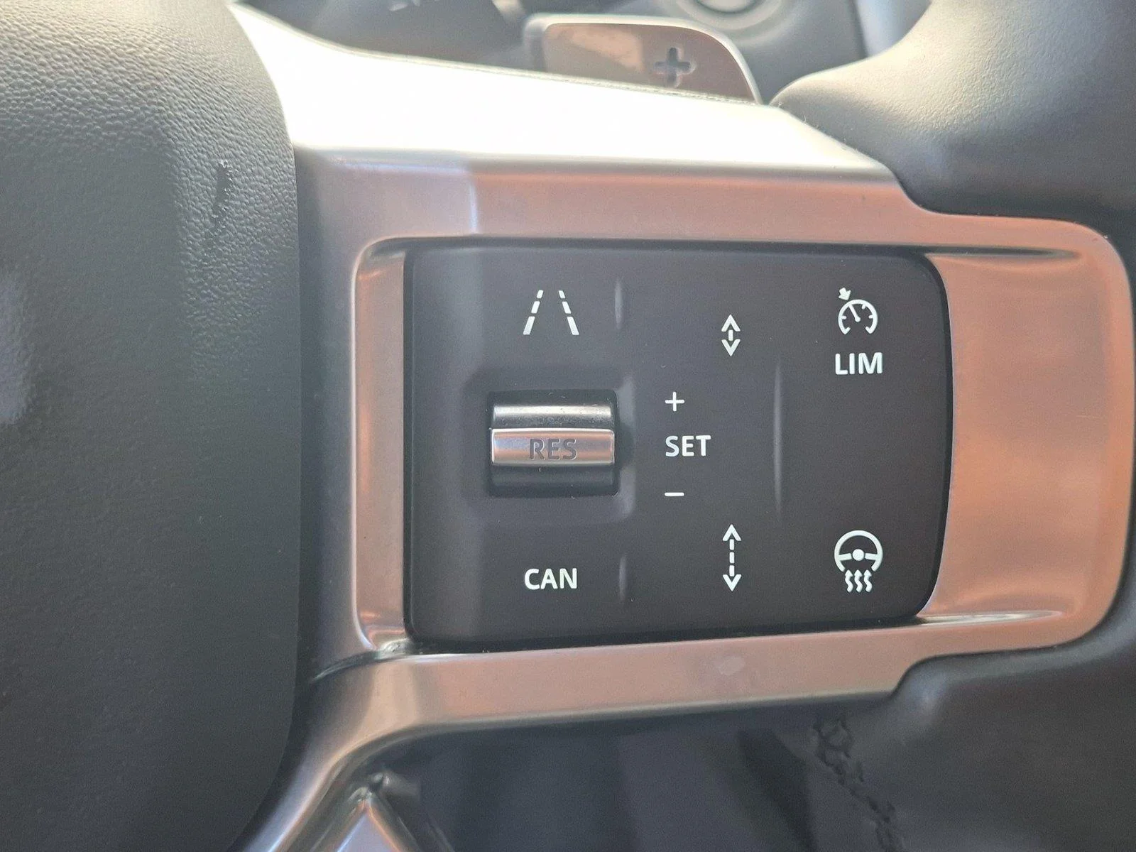 Used 2024 Santorini Black Metallic Land Rover S image 17