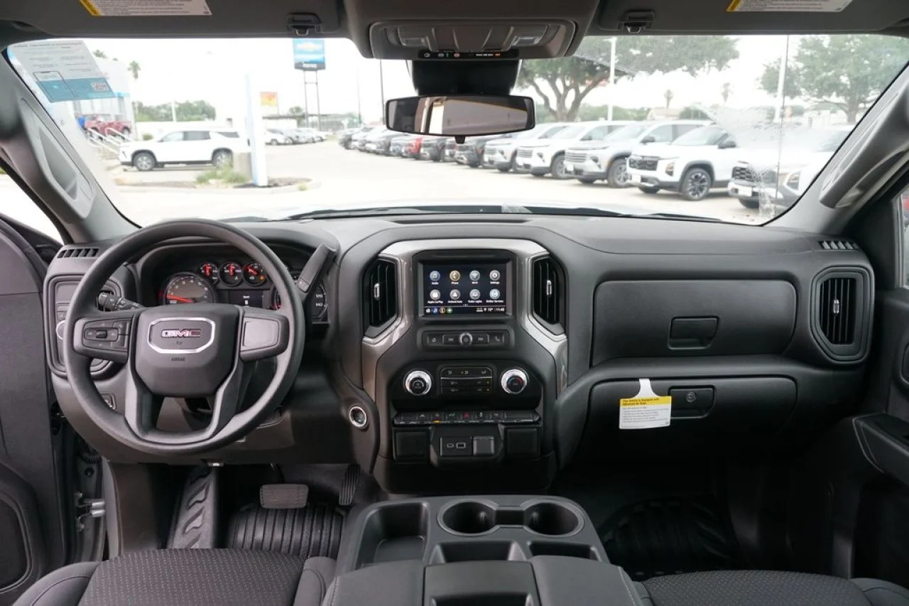 2026 GMC Sierra 1500 Pro - Photo 18