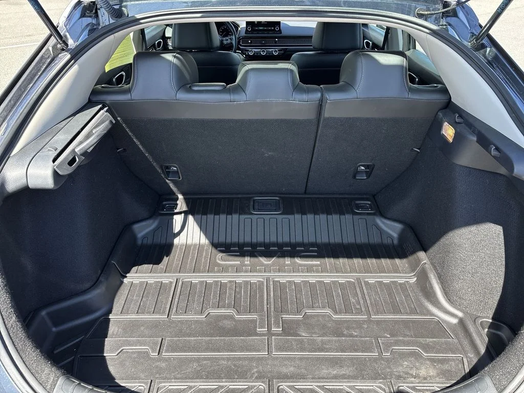 Used 2023  Honda EX-L image 21