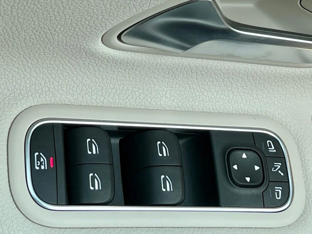 Certified Used 2023  Mercedes-Benz CLA 250 image 40