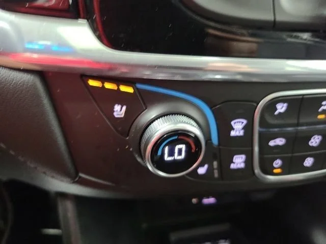 Used 2020 Iridescent Pearl Tricoat Chevrolet High Country image 37