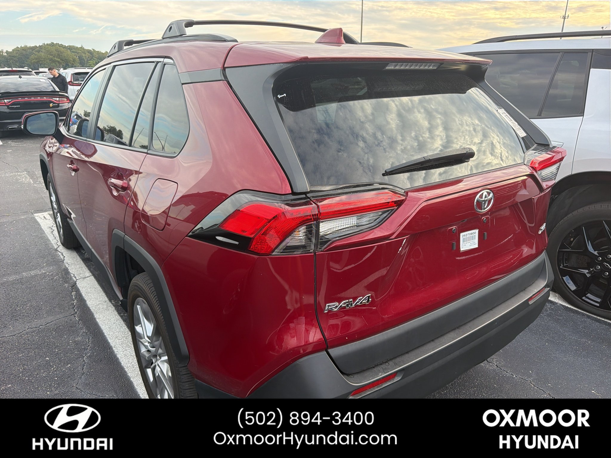 Used 2025 Ruby Flare Pearl Toyota XLE Premium image 7