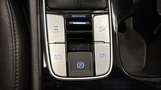 Used 2025 Phantom Black Hyundai XRT image 32