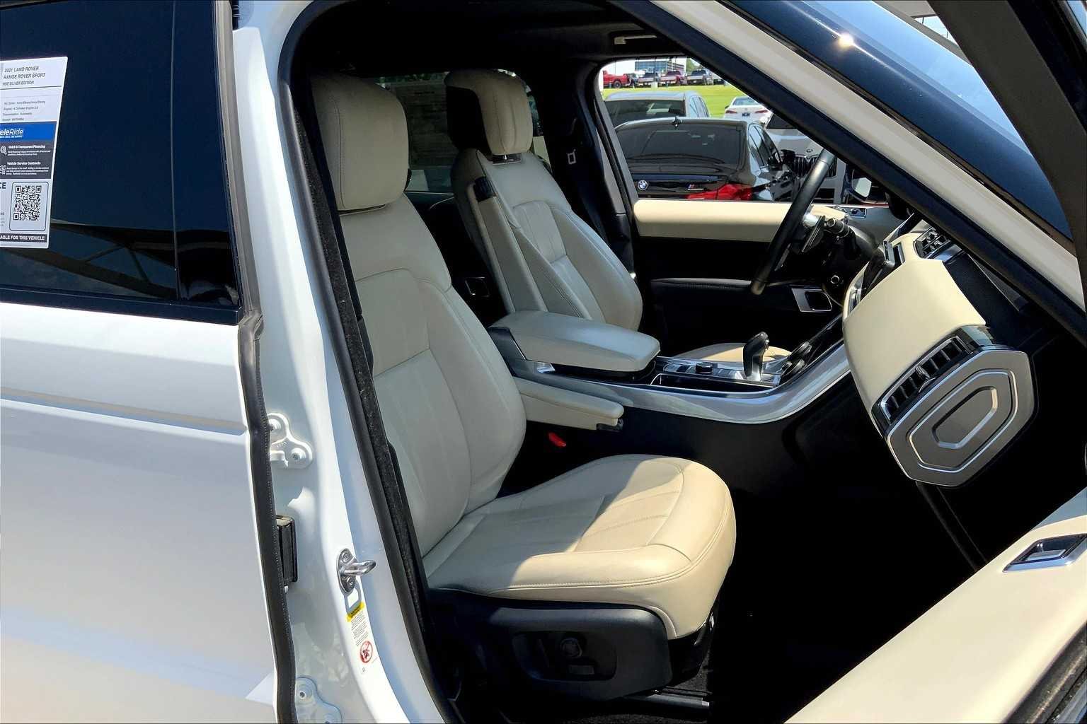 Used 2021 Fuji White Land Rover HSE Silver Edition image 15