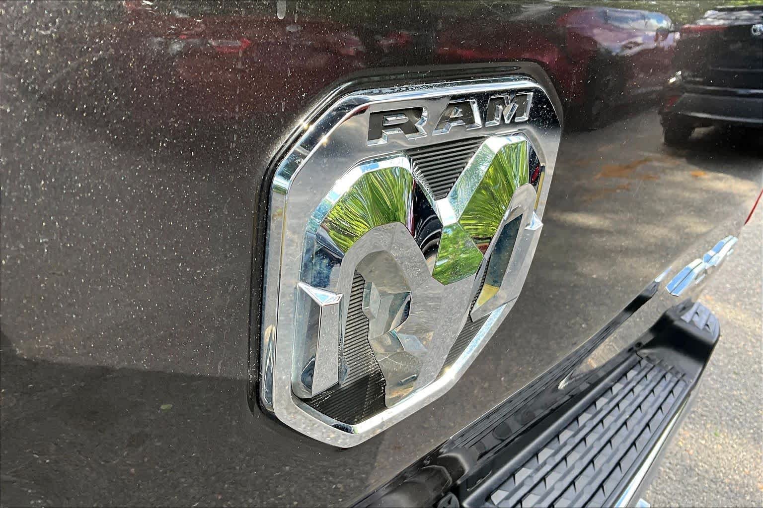 Used 2022 Granite Crystal Metallic Clearcoat Ram Laramie image 29