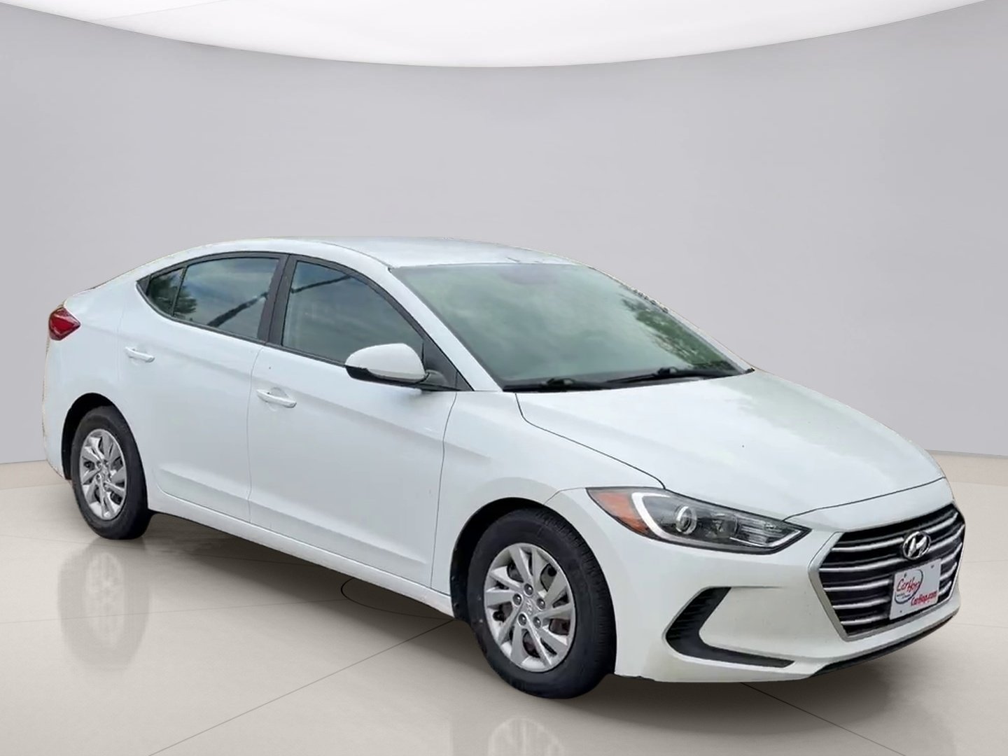 Used 2018 White Hyundai  image 7