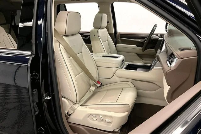 2023 GMC Yukon Denali - Photo 8