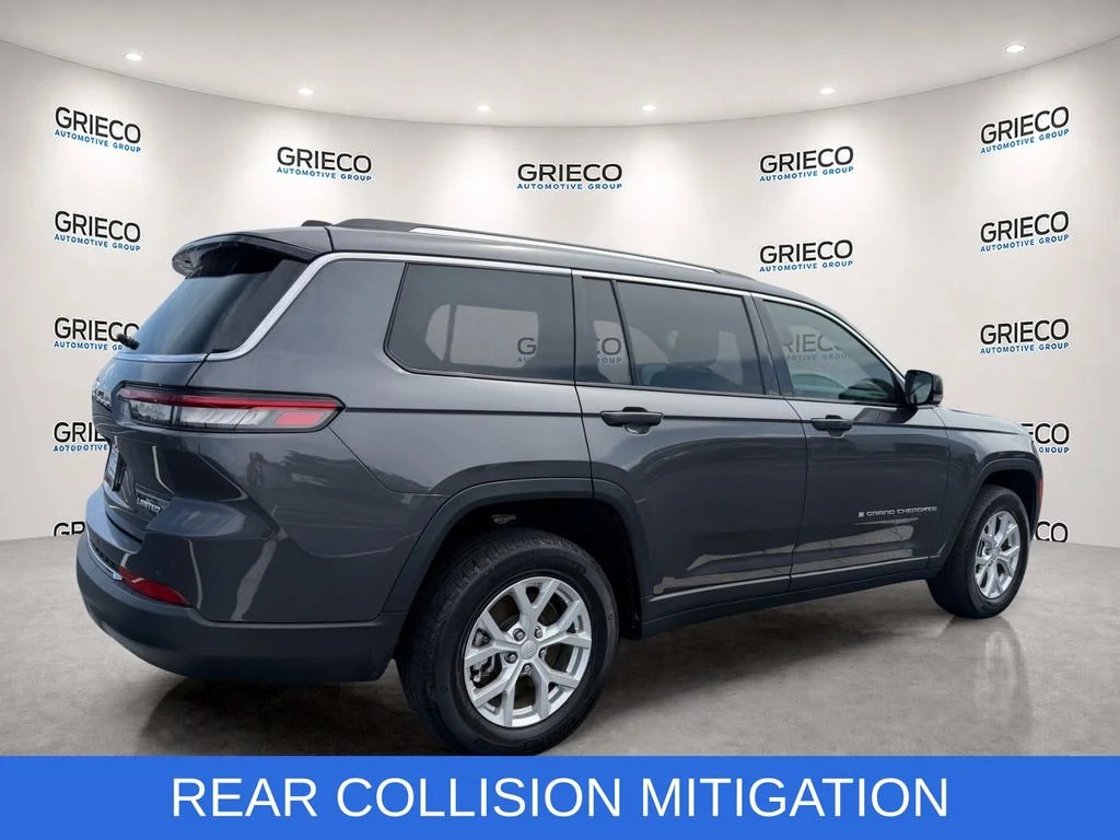 Used 2023 Gray Jeep Limited image 7