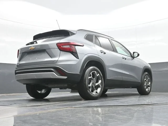 Used 2024 Gray Chevrolet LT image 26