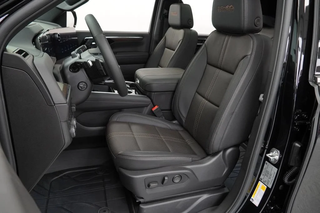 New 2026 Black Chevrolet High Country image 7