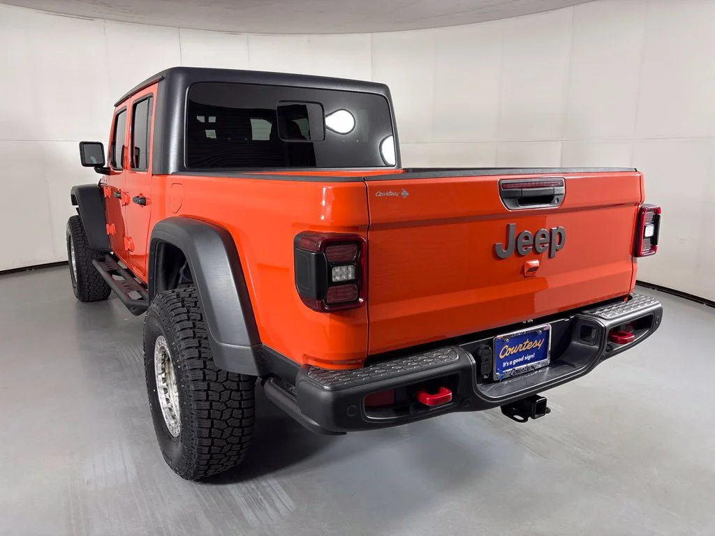 Used 2020 Orange Jeep Rubicon image 6