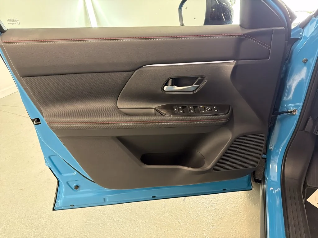 New 2027 Arctic Ice Blue Metallic / Super Black Two-tone Nissan SR image 12