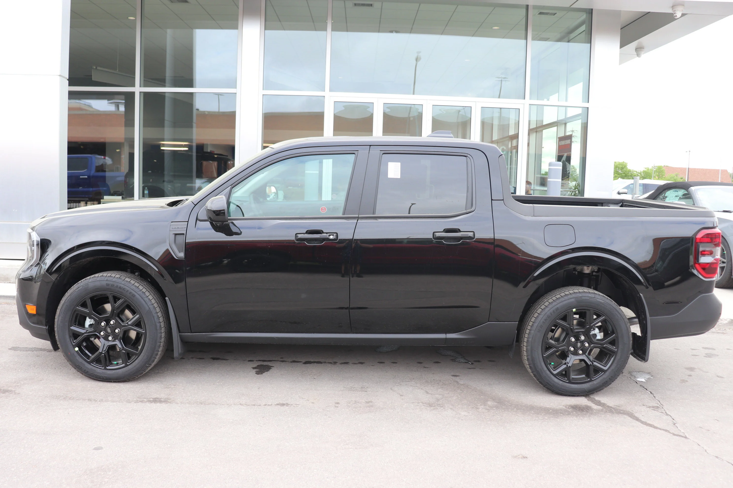 New 2026 SHADOW BLACK Ford LARIAT image 3