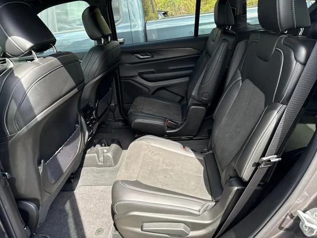 2025 Jeep Grand Cherokee L Altitude - Photo 14